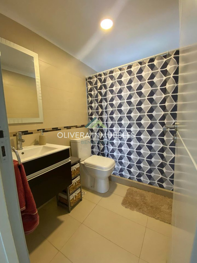 Casa ID.8851 - Casa en alquiler por temporada-Punta del Este