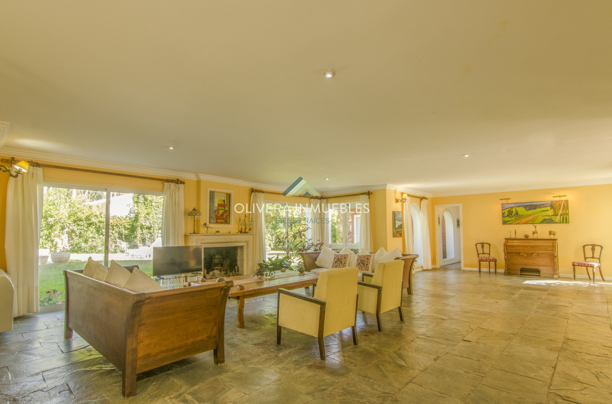 Casa ID.10002 - VENTA DE CASA DE 4 DORMITORIOS EN SAN RAFAEL PUNTA DEL ESTE 