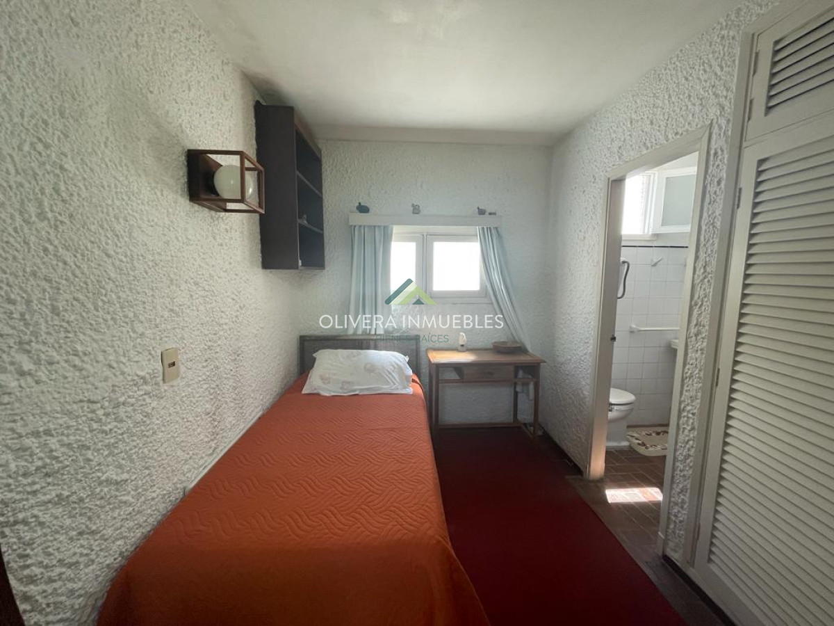 Casa ID.11155 - Casa en alquiler de temporada, zona Cantegril Punta del Este