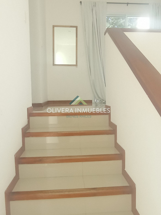 Casa ID.13760 - Hermosa casa en venta, Solanas country-Punta del Este