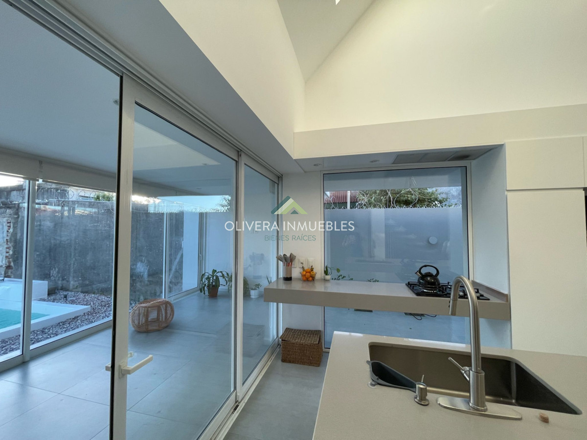 Casa ID.11157 - Exclusiva casa en venta con piscina climatizada,Montevideo