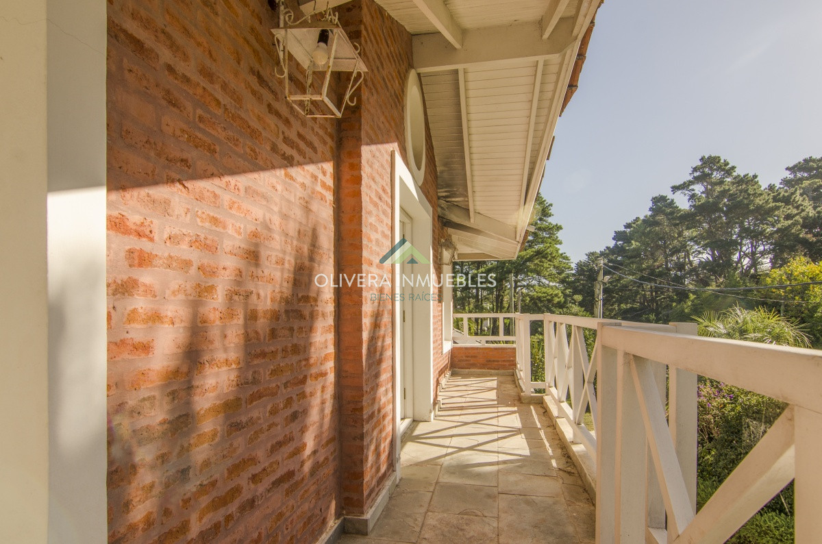 Casa ID.10002 - VENTA DE CASA DE 4 DORMITORIOS EN SAN RAFAEL PUNTA DEL ESTE 