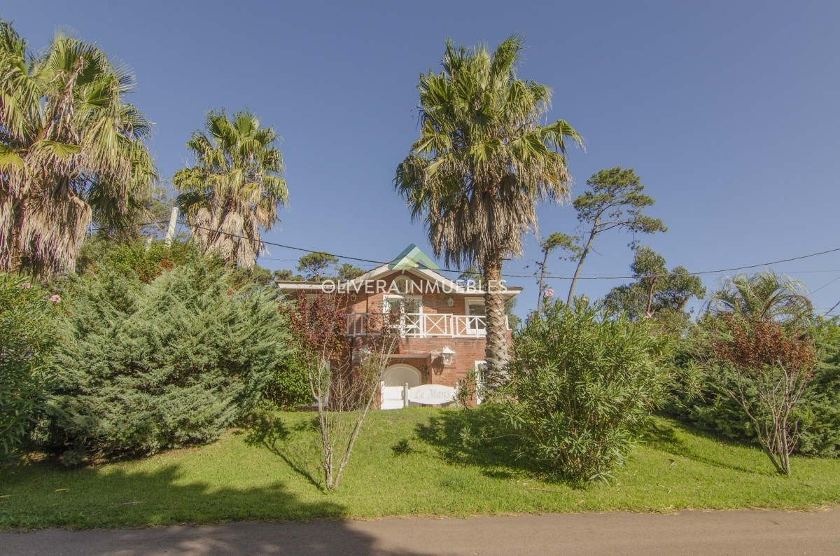 Casa ID.10002 - VENTA DE CASA DE 4 DORMITORIOS EN SAN RAFAEL PUNTA DEL ESTE 
