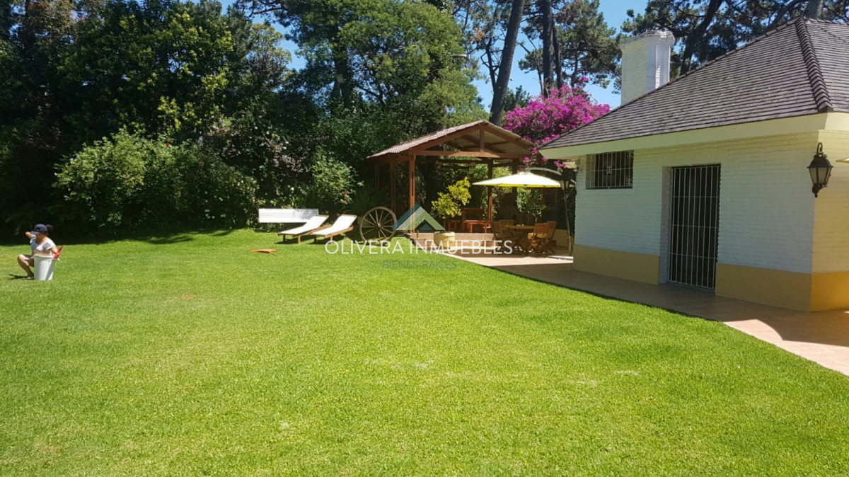 Casa ID.5745 - Hermosa casa en venta y alquiler temporal. 