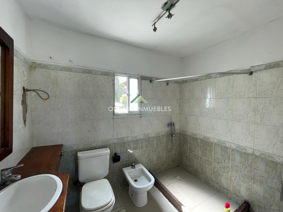 Casa ID.11390 - Casa en Venta con renta, Lausana Maldonado 