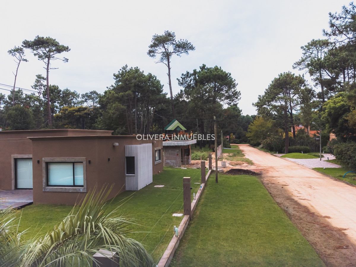 Casa ID.9922 - VENTA DE CASAS EN BARRIO PRIVADO