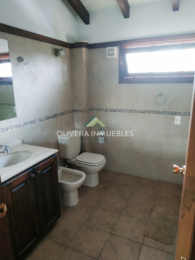 Casa ID.4035 - Casa a metros del mar ALQUILER anual y temporal.