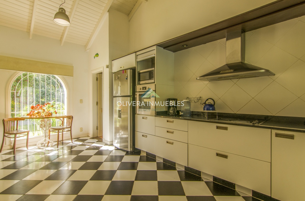 Casa ID.10002 - VENTA DE CASA DE 4 DORMITORIOS EN SAN RAFAEL PUNTA DEL ESTE 