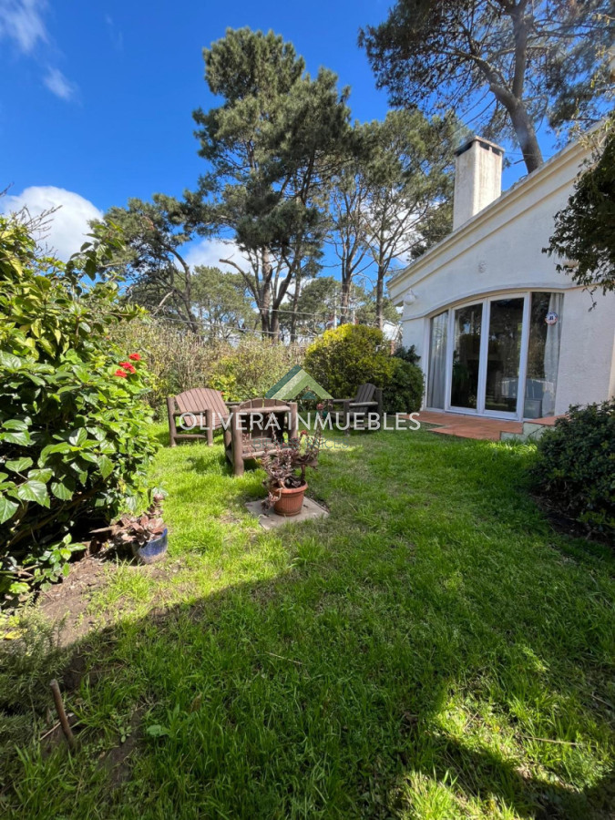 Casa ID.13856 - Hermosa casa con piscina en alquiler de temporada, Mansa Punta del Este