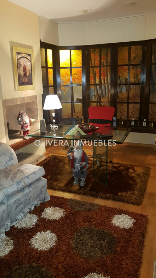 Casa ID.5745 - Hermosa casa en venta y alquiler temporal. 