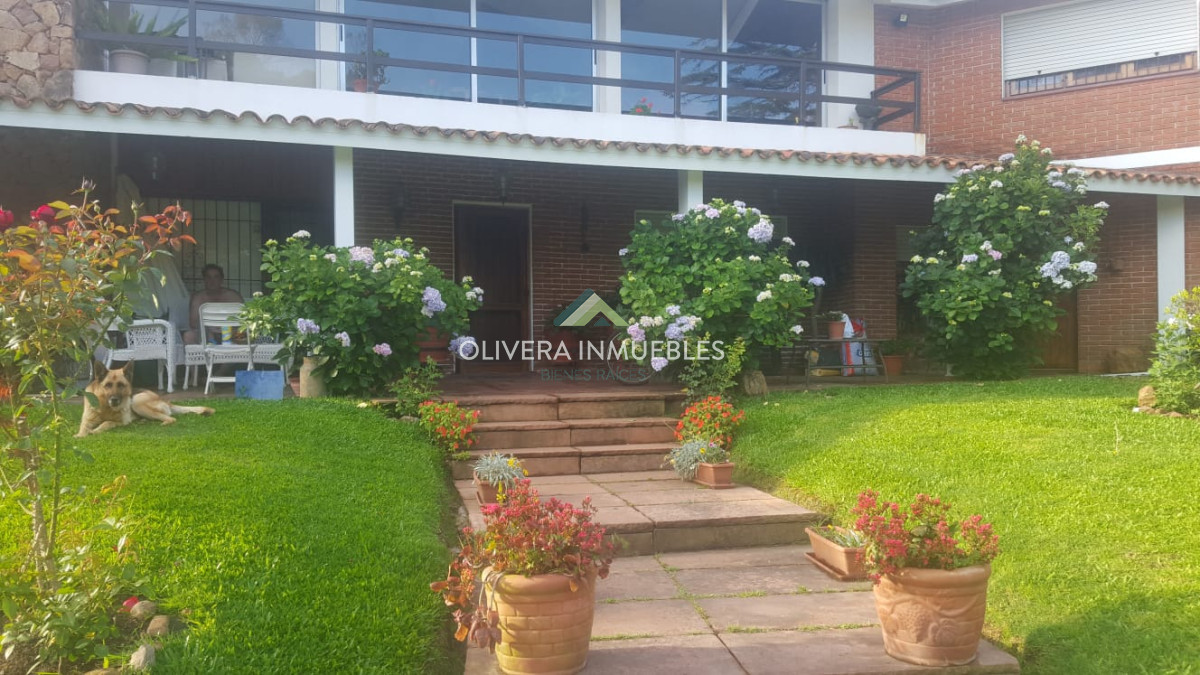 Casa ID.9818 - Casa en venta, 6 dormitorios Punta del Este