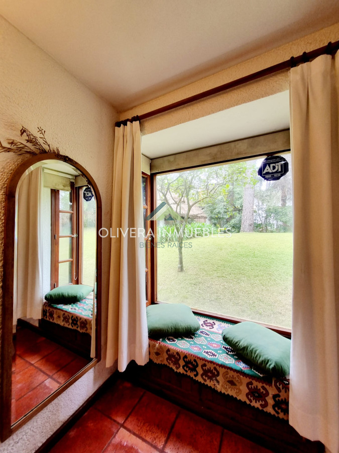 Casa ID.10990 - Alquiler de verano! Casa de 4 dormitorios, 3 baños. Barbacoa abierta, cancha de tennis. Gran jardín!