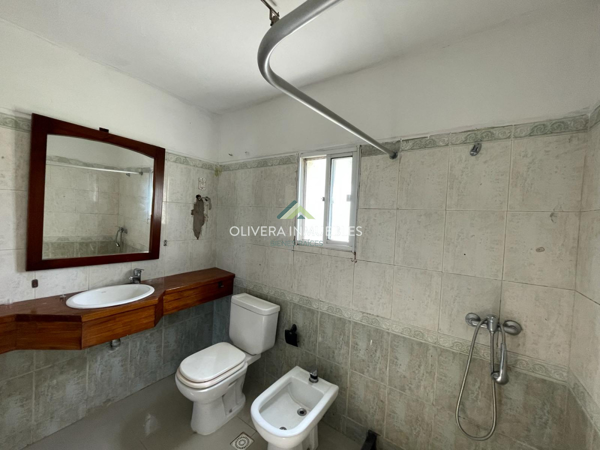 Casa ID.11390 - Casa en Venta con renta, Lausana Maldonado 