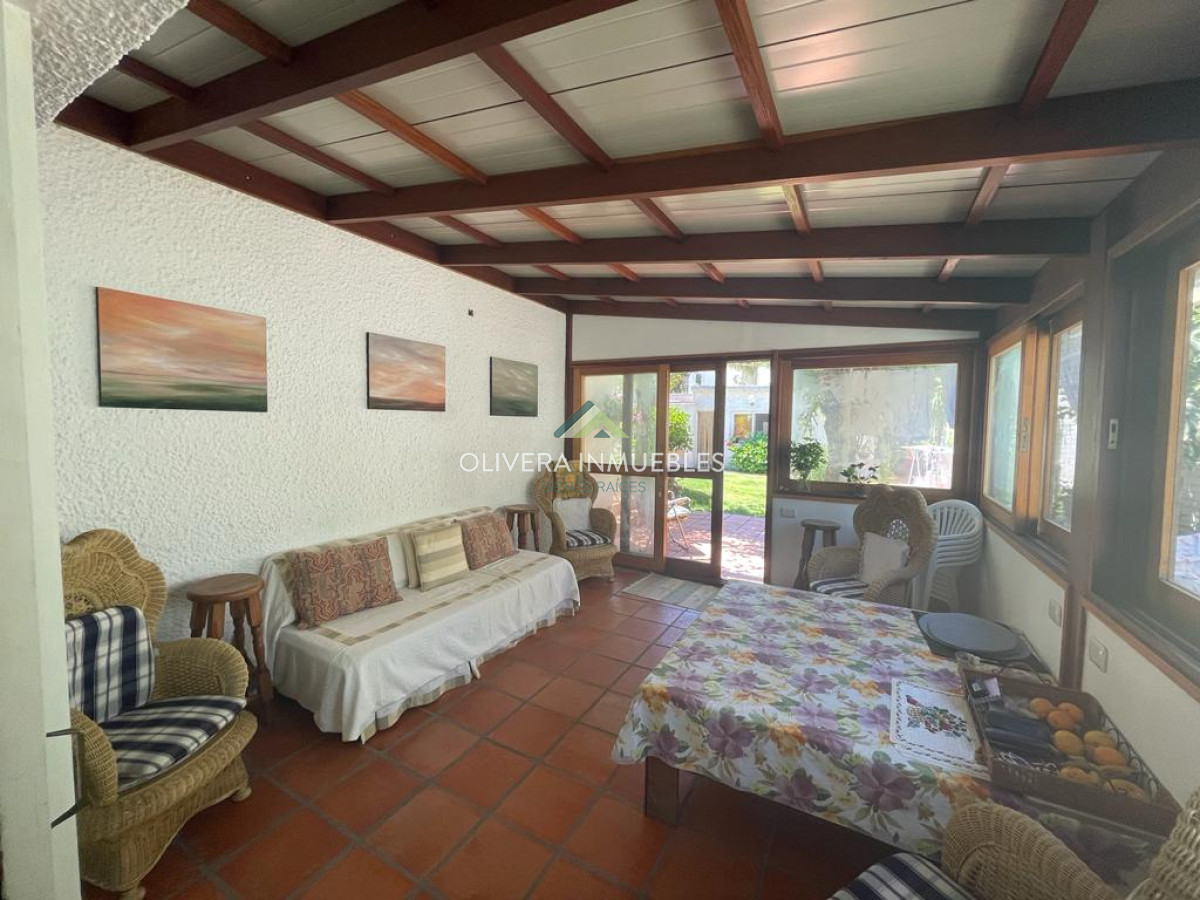 Casa ID.11155 - Casa en alquiler de temporada, zona Cantegril Punta del Este
