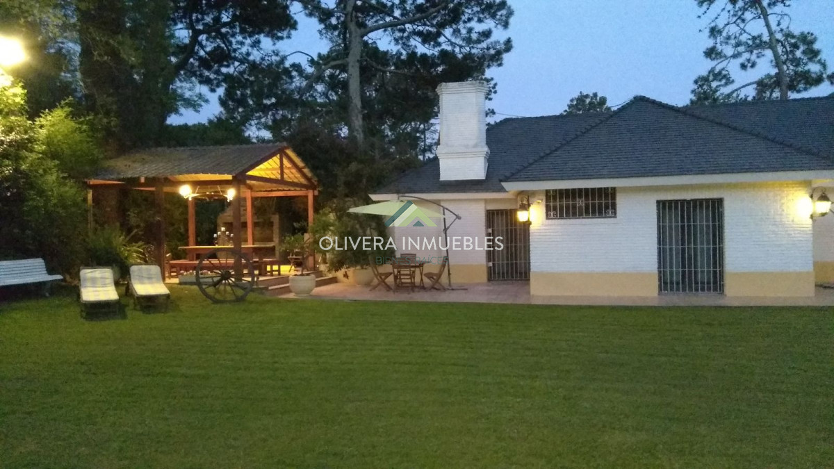 Casa ID.5745 - Hermosa casa en venta y alquiler temporal. 