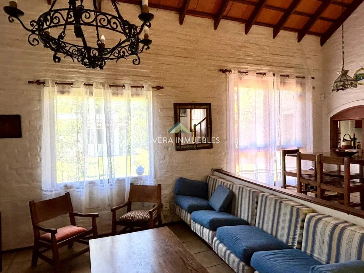 Casa ID.13877 - Chalet en venta, excelente estado en Pinares, Punta del Este