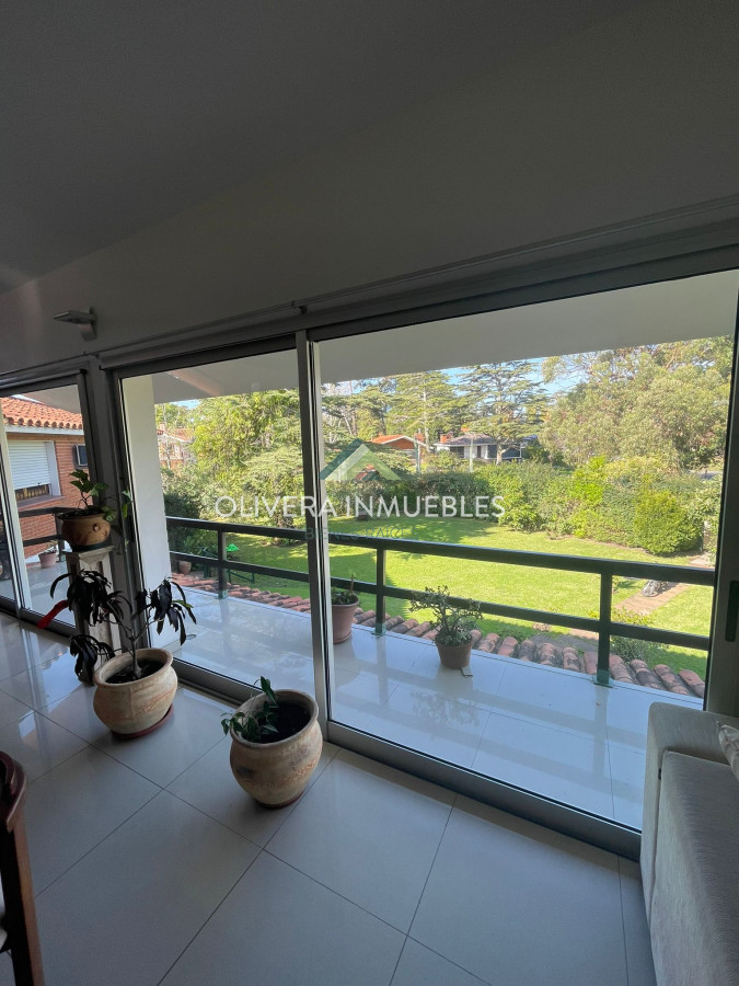 Casa ID.9818 - Casa en venta, 6 dormitorios Punta del Este