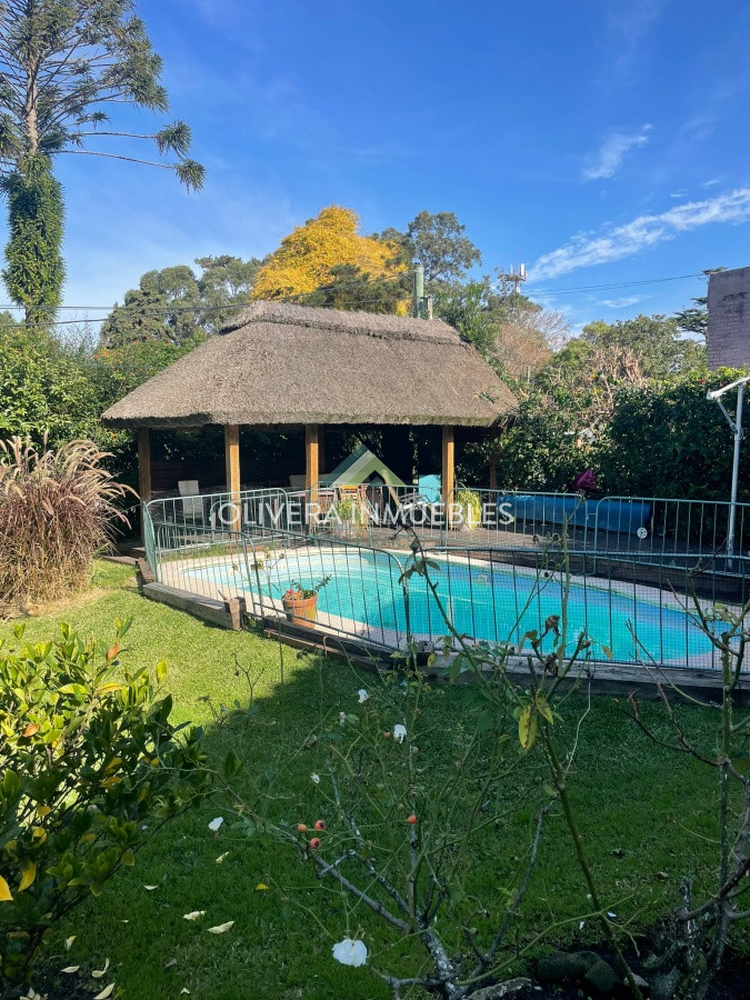 Casa ID.9818 - Casa en venta, 6 dormitorios Punta del Este