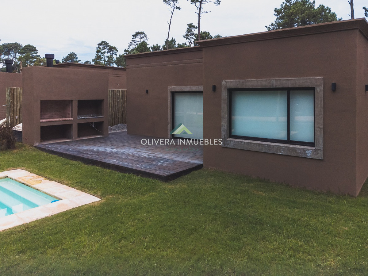 Casa ID.9922 - VENTA DE CASAS EN BARRIO PRIVADO