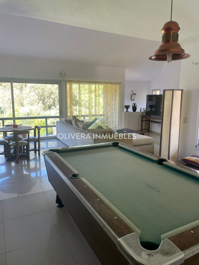 Casa ID.9818 - Casa en venta, 6 dormitorios Punta del Este