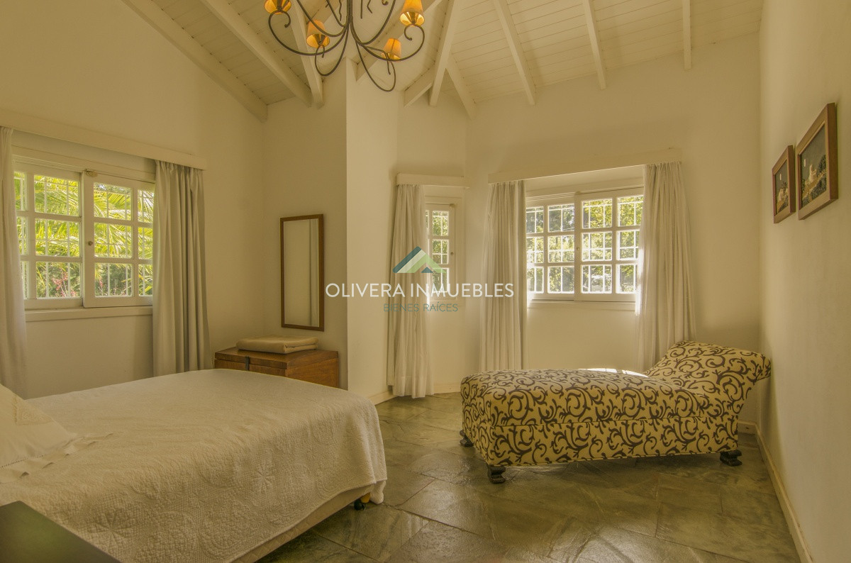 Casa ID.10002 - VENTA DE CASA DE 4 DORMITORIOS EN SAN RAFAEL PUNTA DEL ESTE 