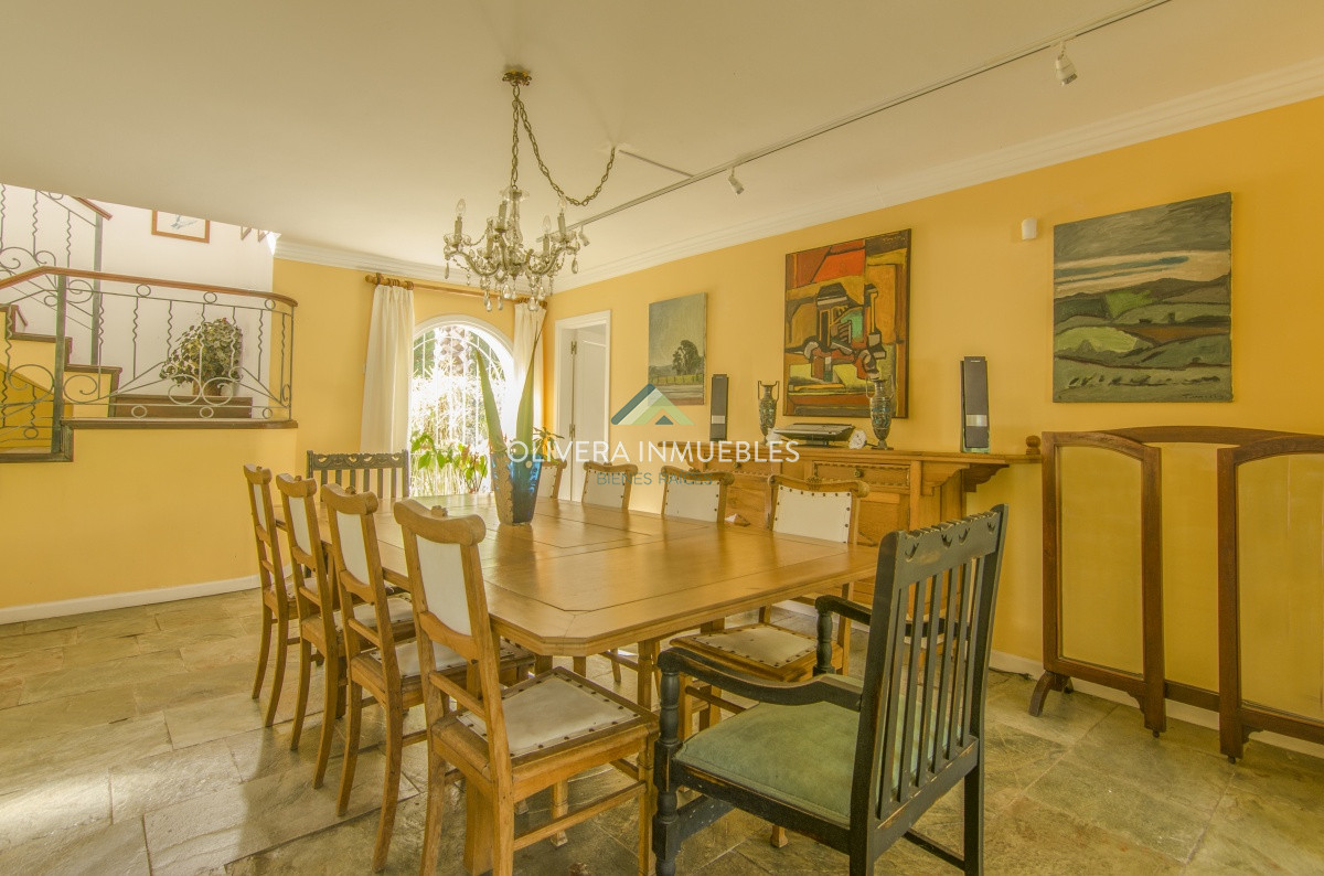 Casa ID.10002 - VENTA DE CASA DE 4 DORMITORIOS EN SAN RAFAEL PUNTA DEL ESTE 