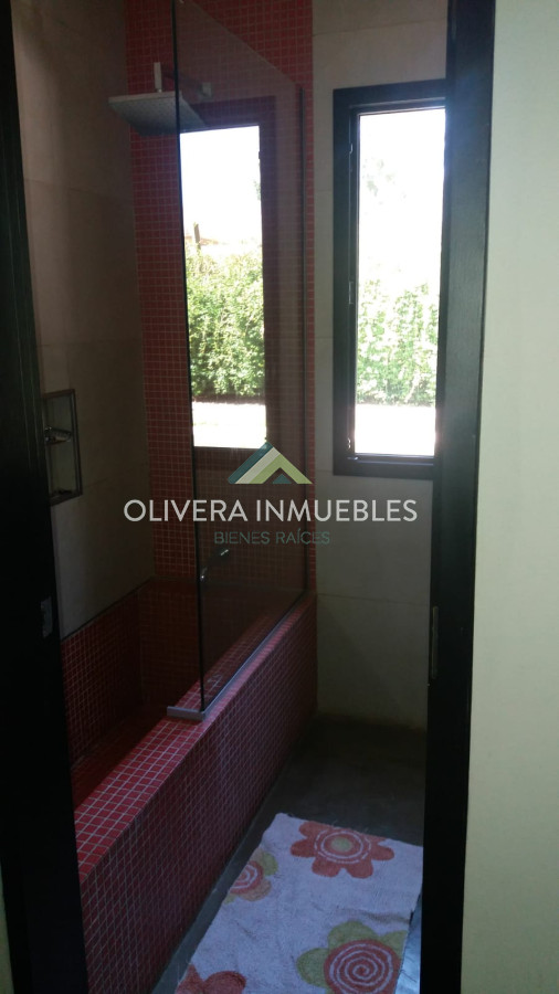 Casa ID.10001 - VENTA DE CASA DE 3 SUITES EN LA BARRIO PRIVADO LA ARBOLADA PUNTA DEL ESTE