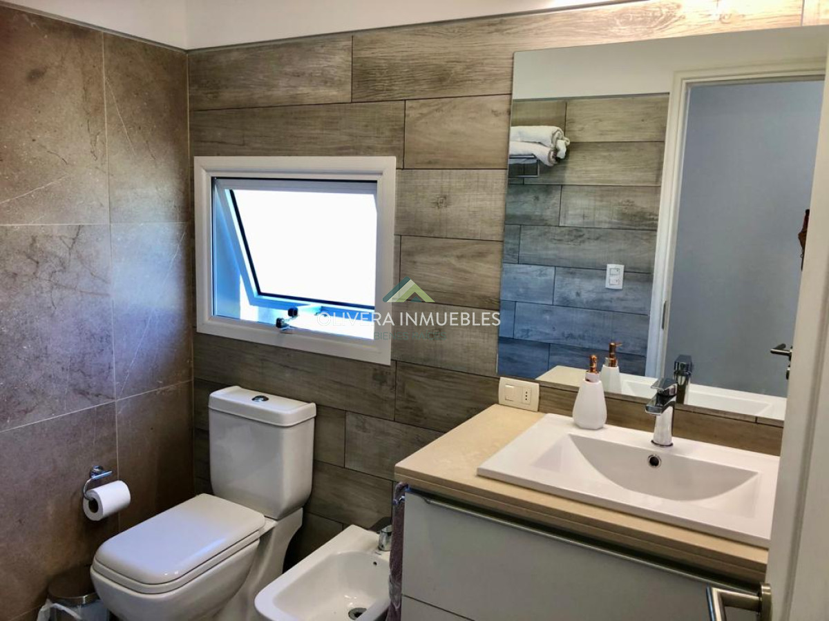 Casa ID.6762 - Casa en alquiler, barrio privado Punta del Este