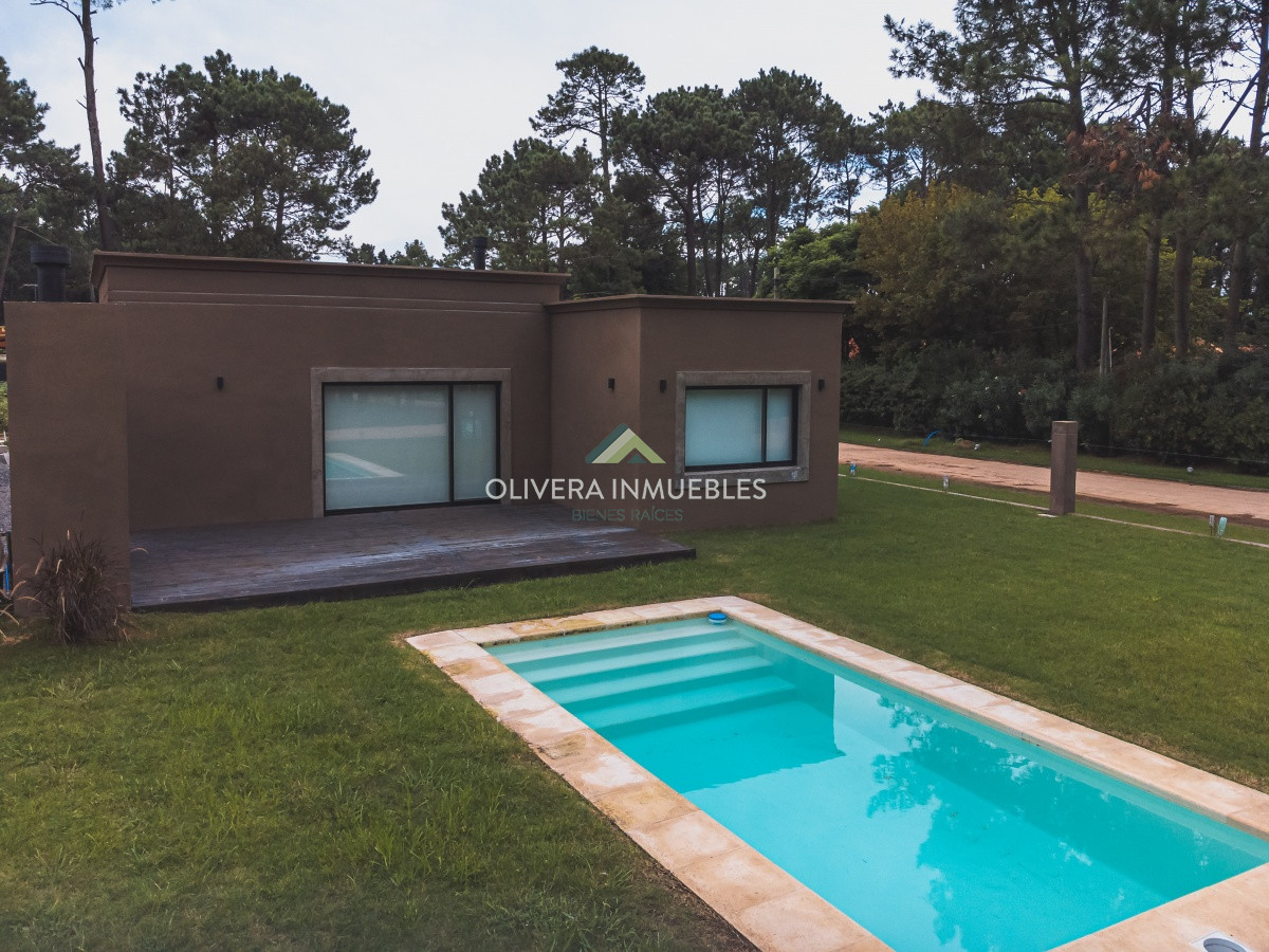 Casa ID.9922 - VENTA DE CASAS EN BARRIO PRIVADO