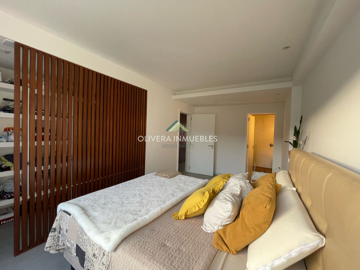 Casa ID.11157 - Exclusiva casa en venta con piscina climatizada,Montevideo