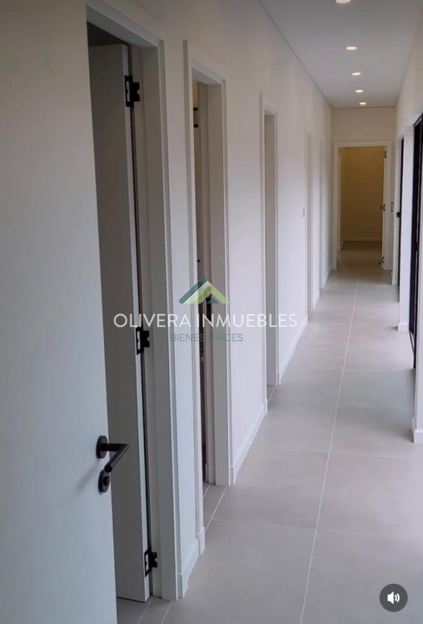 Casa ID.10795 - Casa en Venta,Punta del Este