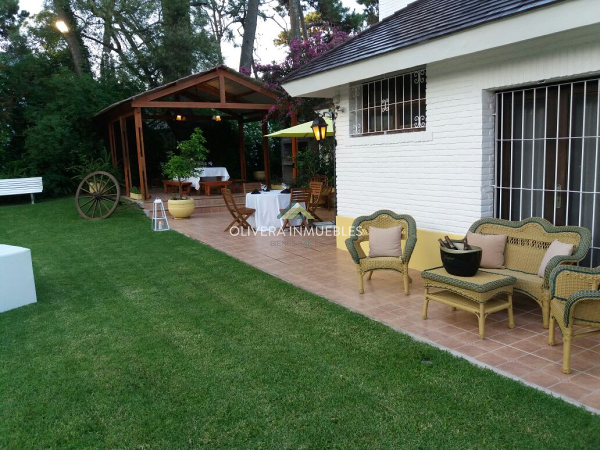 Casa ID.5745 - Hermosa casa en venta y alquiler temporal. 