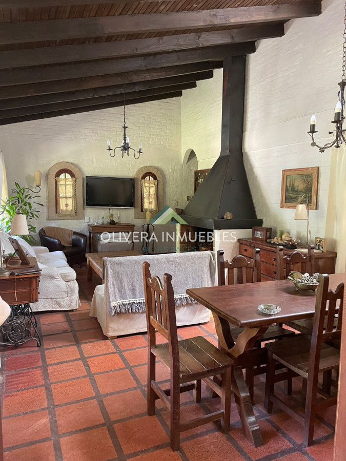 Casa ID.10710 - Casa en alquiler de temporada-Punta del Este
