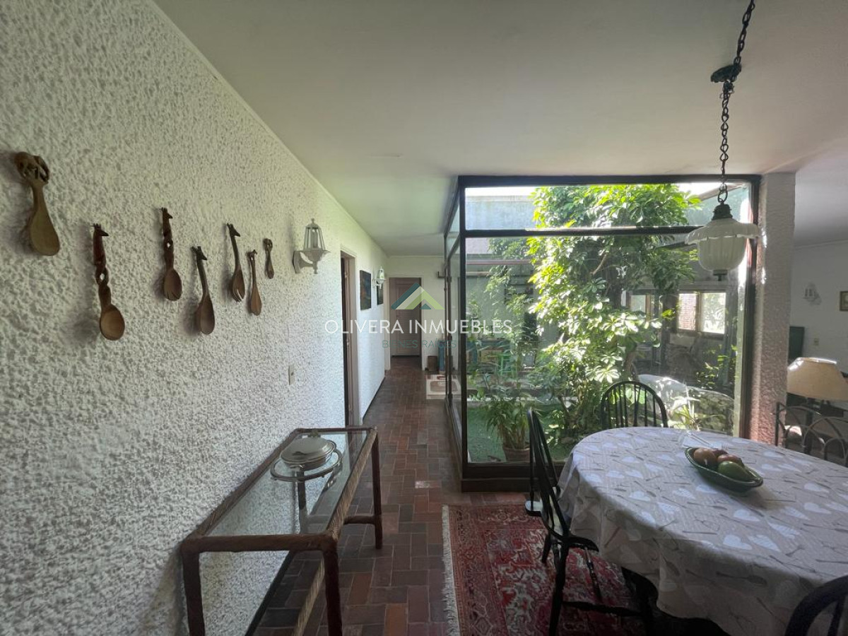 Casa ID.11155 - Casa en alquiler de temporada, zona Cantegril Punta del Este