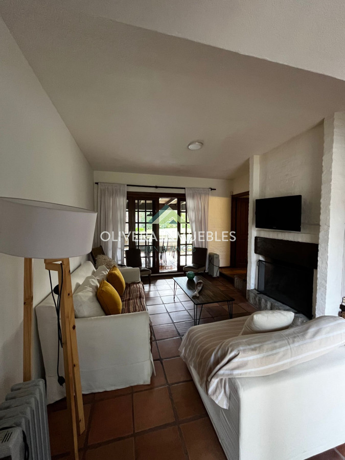 Casa ID.10653 - ALQUILER ANUAL INCLUYE SERVICIOS