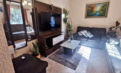 Venta de Casa 3 Dormitorios y garaje Barrio Larrañaga