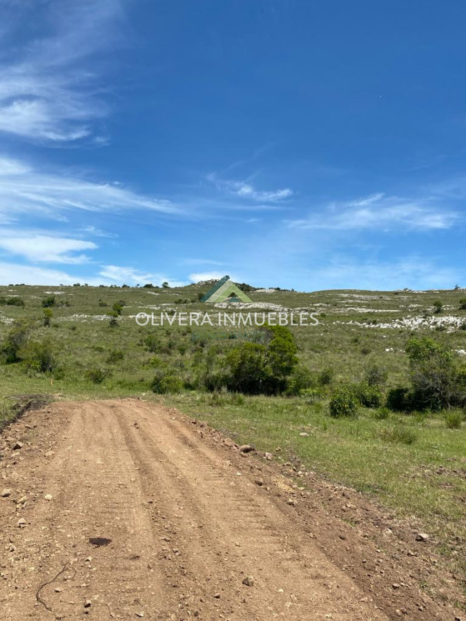 Chacra ID.11250 - Chacras de 5 hectáreas vistas hermosas , ideal para invertir .