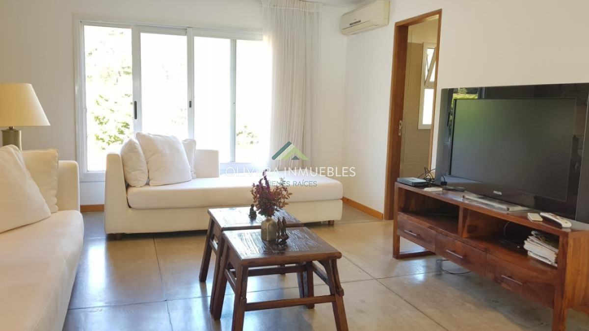 Chacra ID.3835 - Lujosa chacra en la Laguna del Sauce.