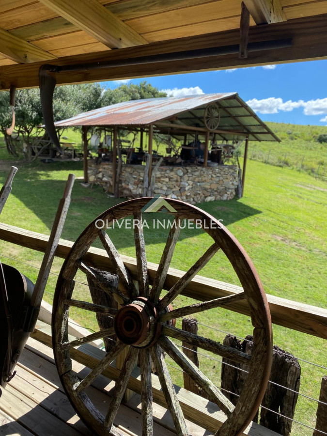 Chacra ID.11680 - Hermosa chacra con arrollo y 2 tajamares Pueblo Edén 