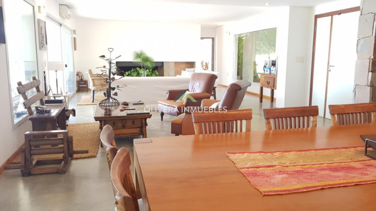 Chacra ID.3835 - Lujosa chacra en la Laguna del Sauce.