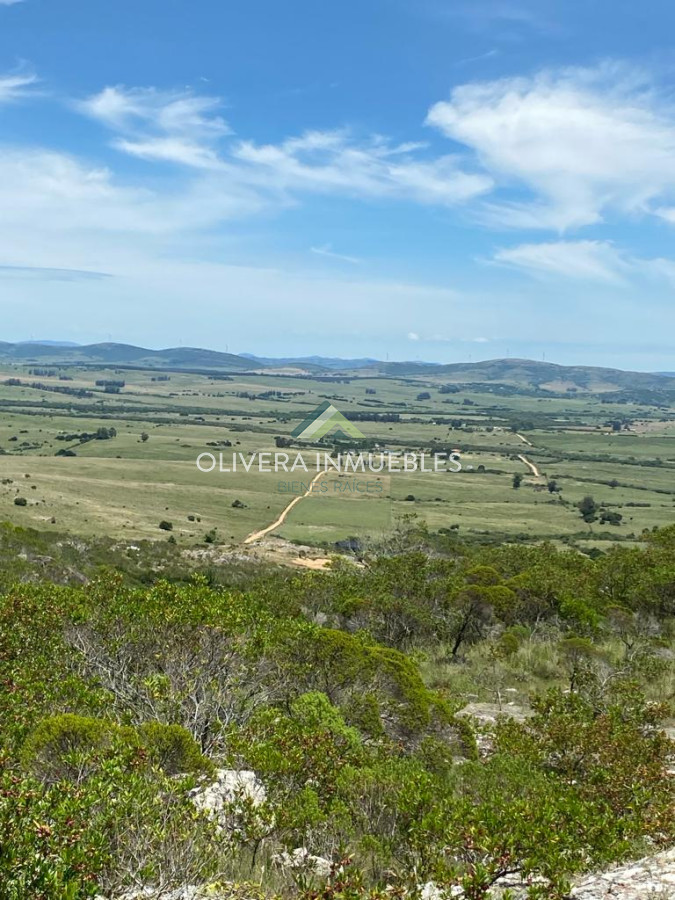 Chacra ID.11250 - Chacras de 5 hectáreas vistas hermosas , ideal para invertir .