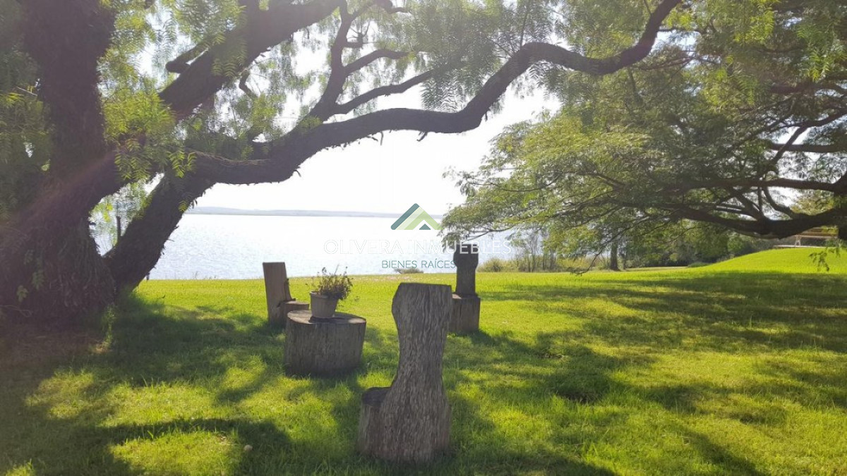 Chacra ID.3835 - Lujosa chacra en la Laguna del Sauce.