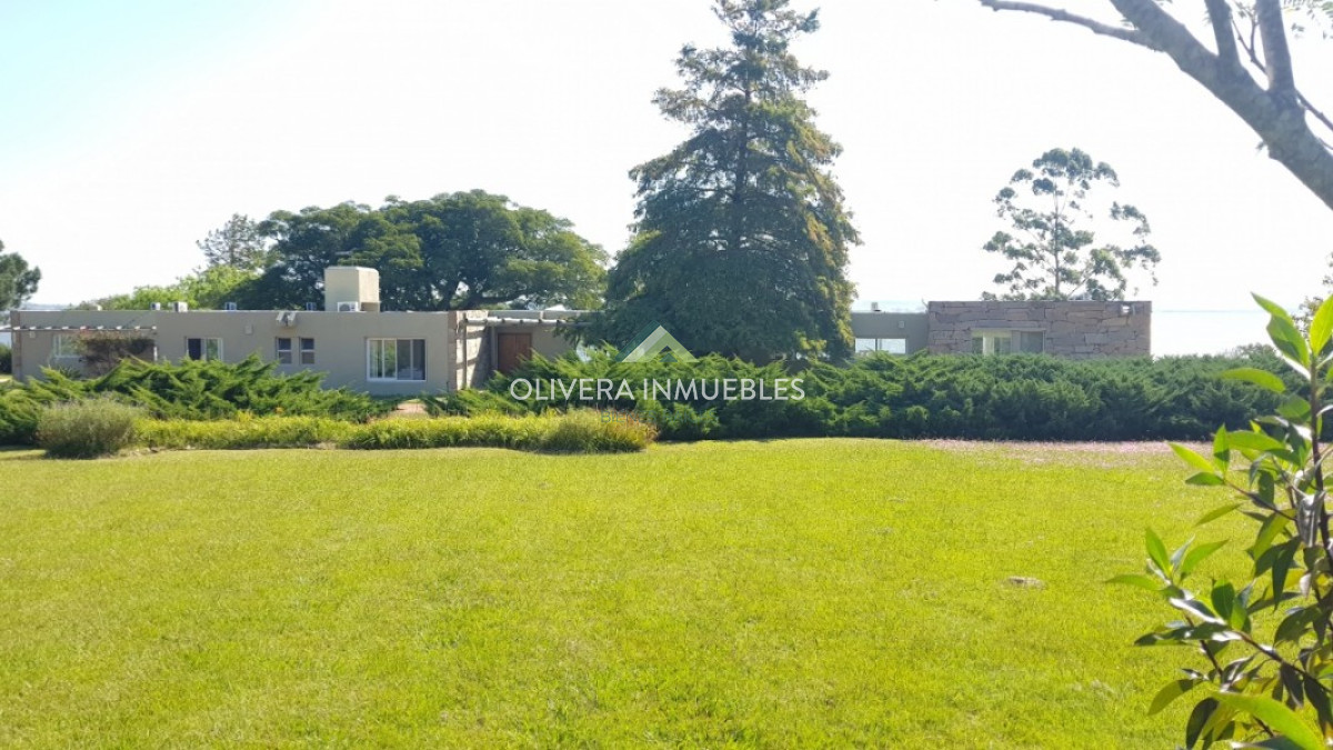 Chacra ID.3835 - Lujosa chacra en la Laguna del Sauce.