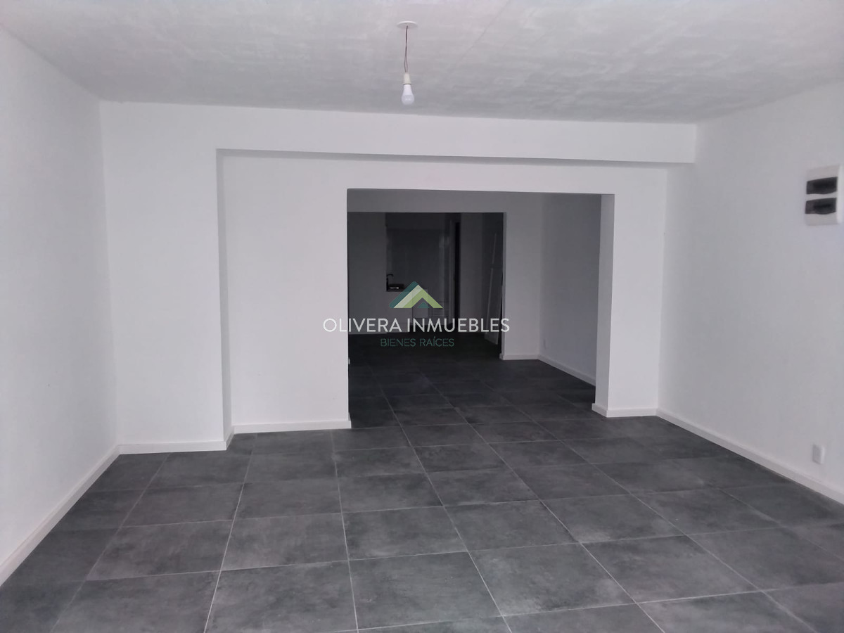 Local Comercial ID.6220 - Local En Maldonado -  Sobre Joaquin de Viana.