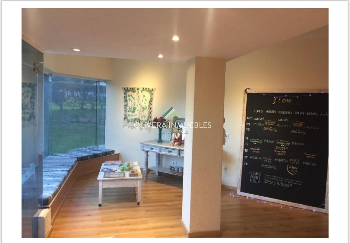 Local Comercial ID.13846 - Local en alquiler anual, Punta del Este