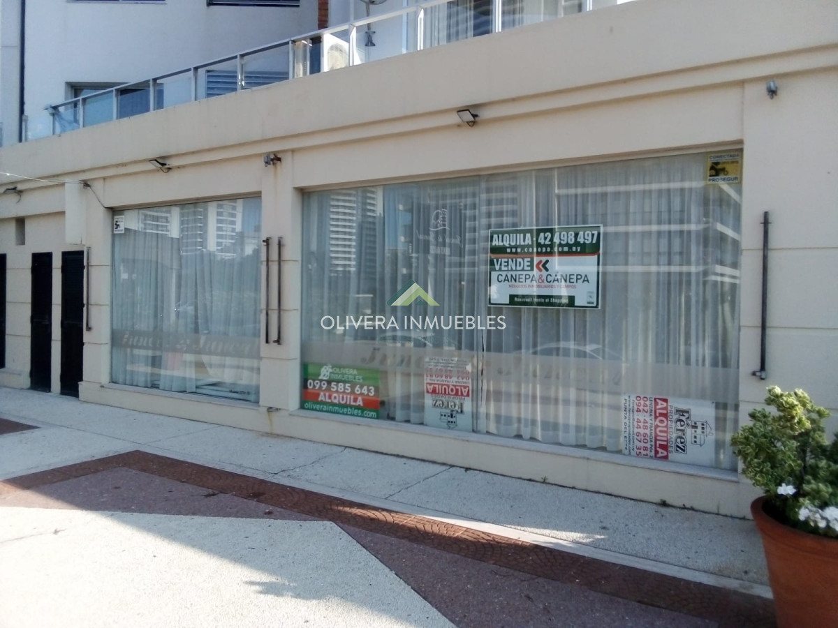 Local Comercial ID.4432 - Venta de Local en Punta del Este