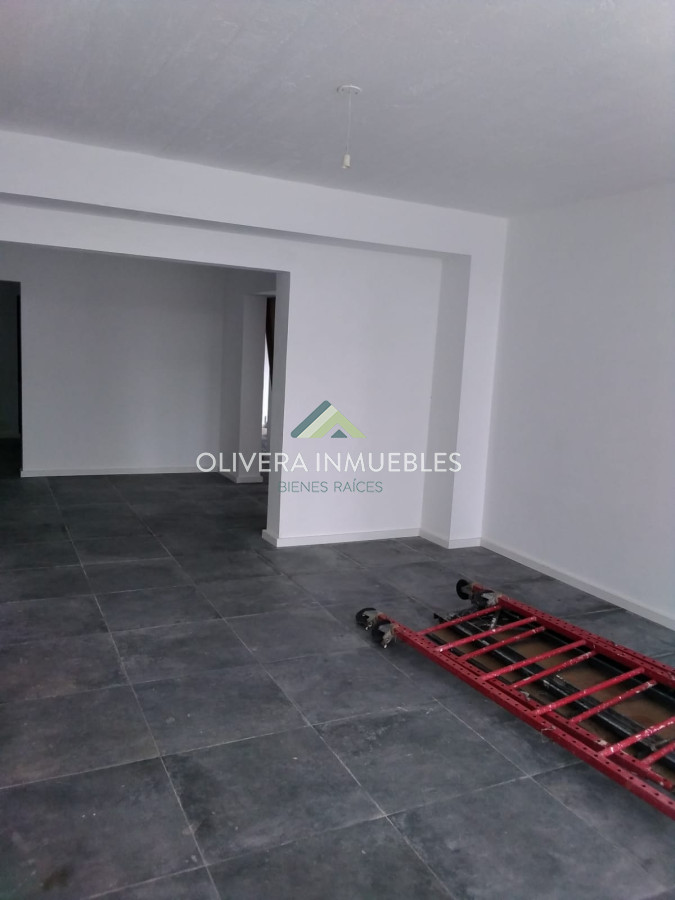 Local Comercial ID.6220 - Local En Maldonado -  Sobre Joaquin de Viana.