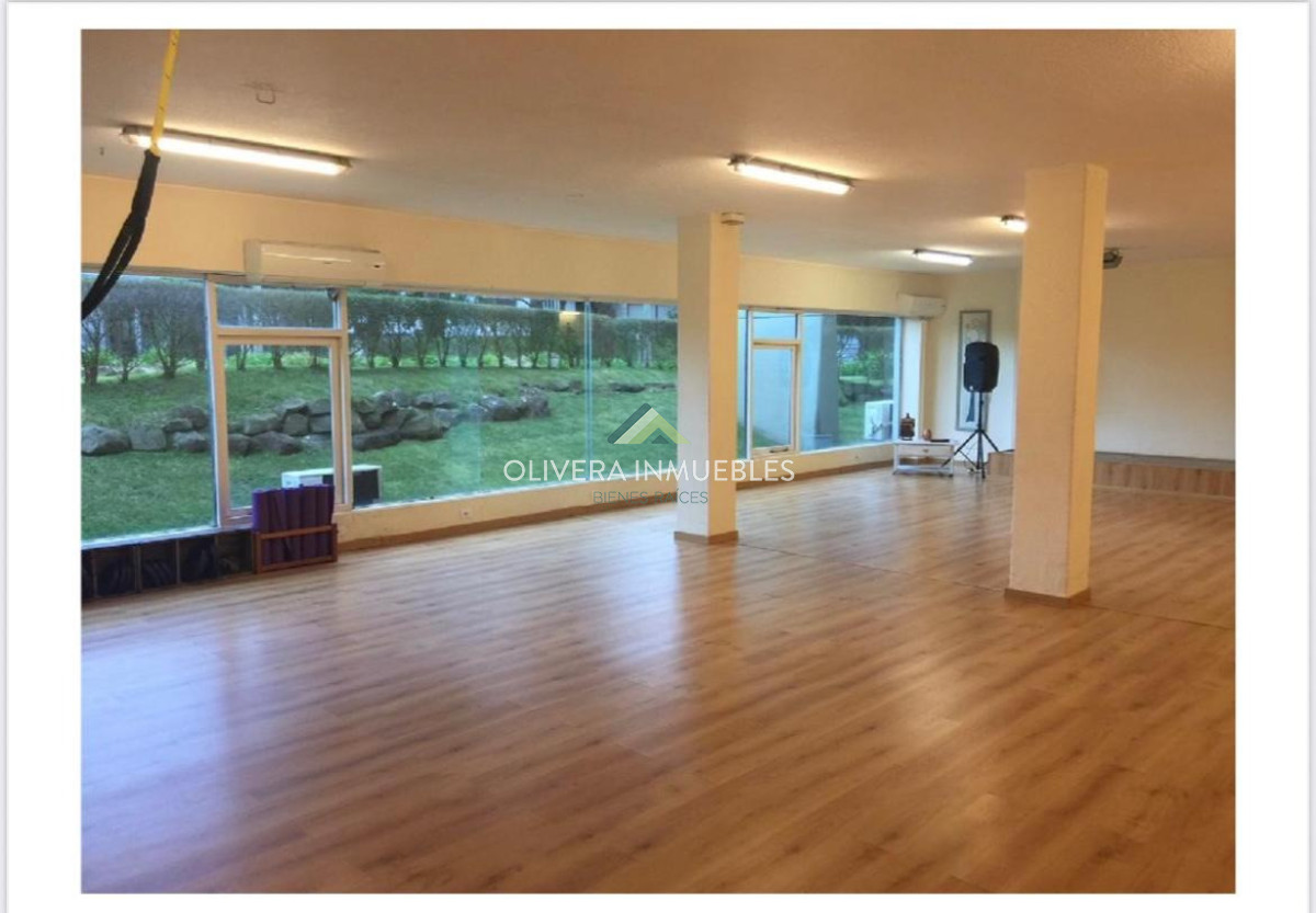 Local Comercial ID.13846 - Local en alquiler anual, Punta del Este