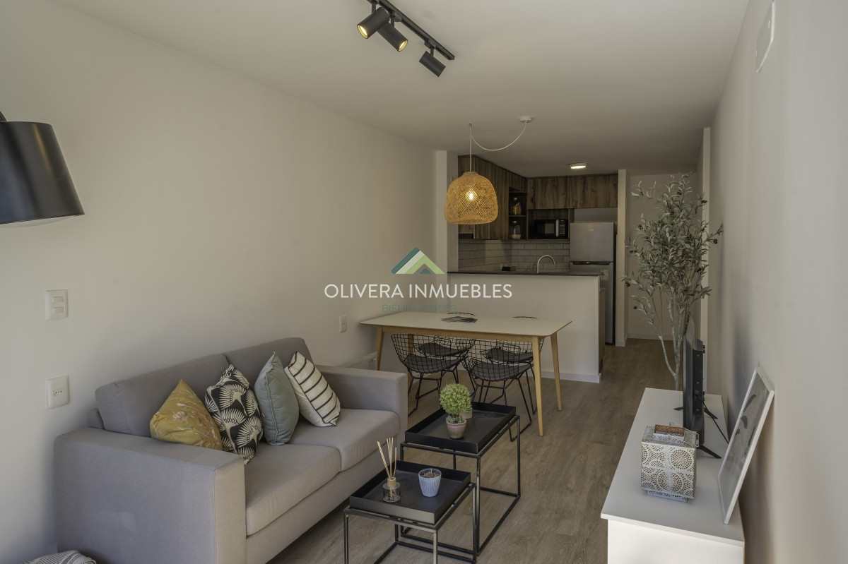 Apartamento ID.9021 - Se Vende Gran Apartamento de un Dormitorio en MET Rodo.