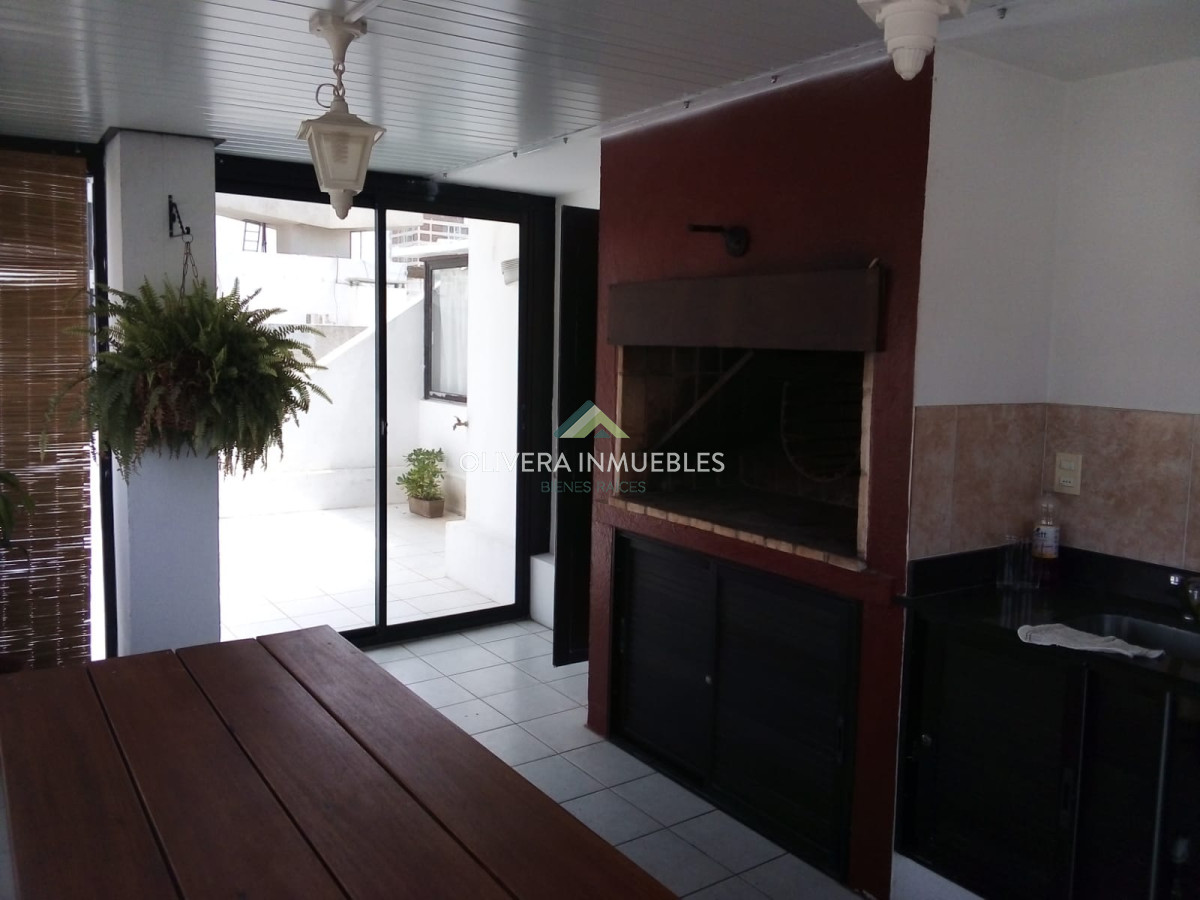 Apartamento ID.10140 - Alquilo en temporada Punta del este